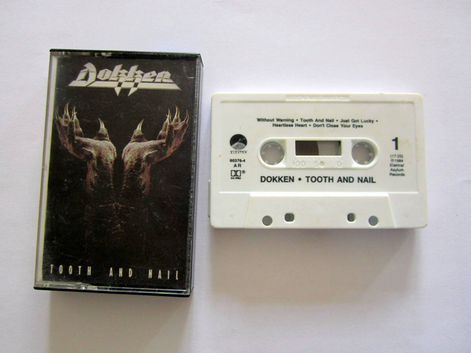 DOKKEN Tooth and Nail C-KASETTI