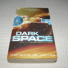 Marianne de Pierres Dark Space  -nid - pikkukuva 1