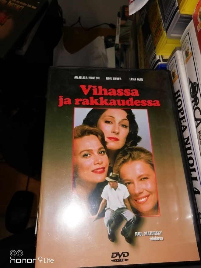Vihassa ja rakkaudessa