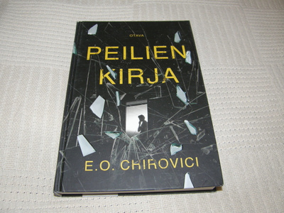 E. O. Chirovici Peilien kirja -sid
