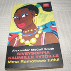 McCall Smith Siveysoppia kauniille tytöille  -pok - pikkukuva 1