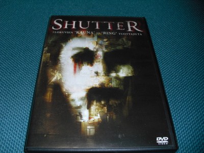 SHUTTER - KOHTALON KUVAT (Joshua Jackson)***