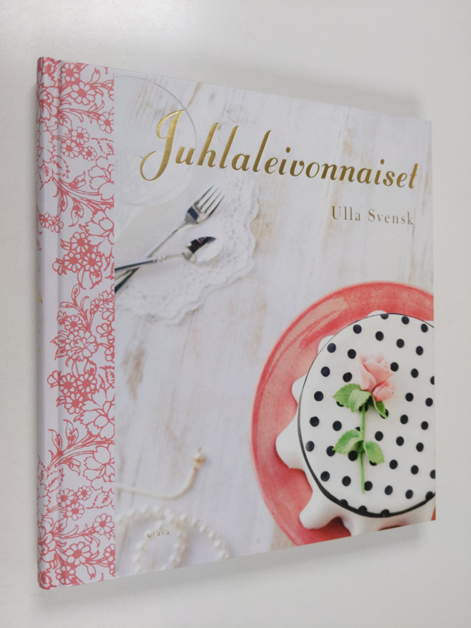Ulla Svensk : Juhlaleivonnaiset
