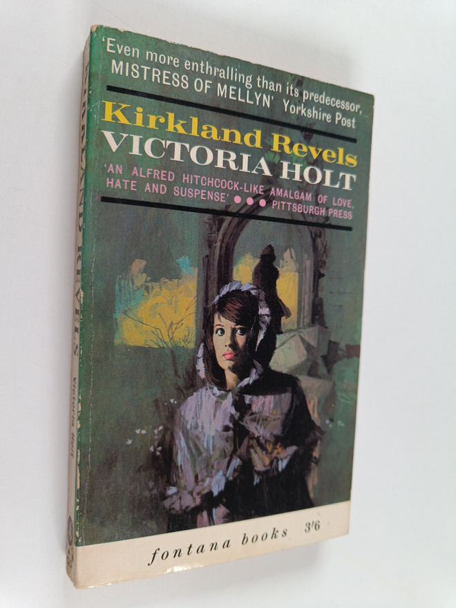 Victoria Holt : Kirkland Revels