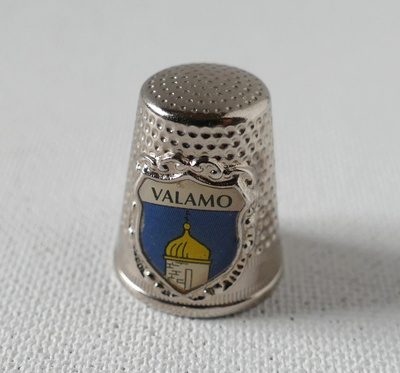 Sormustin 18, Valamo