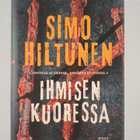 Simo Hiltunen : Ihmisen kuoressa : romaani - pikkukuva 1