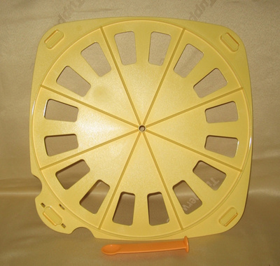 Tupperware B&B Croisant Maker -muotti, keltainen ^