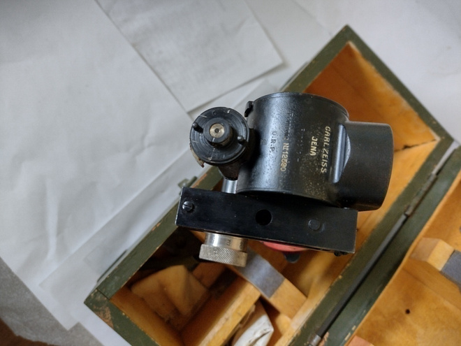 Kiertopoikkeama tähtäin Saksalaisen tykin 10,5 cm leFH-18