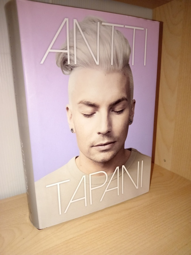 Kirja Antti Tuisku Elämäkerta