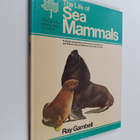 Ray Gambell : The Life of Sea Mammals - A Simple Introduc... - pikkukuva 1