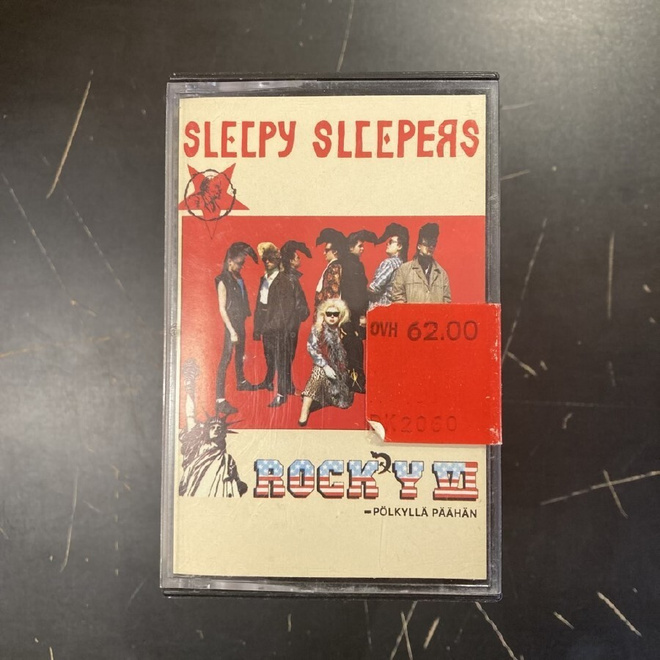 Sleepy Sleepers - Rock'y VI: pölkyllä päähän C-kasetti