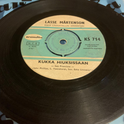 LASSE MÅRTENSON: Kukka hiuksissaan * Kunnian …* FIN 1967