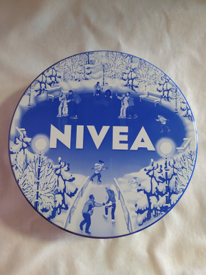 Peltirasia Nivea luistelijat