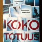 Karen Cleveland: Koko totuus / Totuuden tuolla puolen - pikkukuva 1