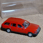 Mercedes-Benz	E230T W124	Farmari	1987	punainen 1:87	Wiking - pikkukuva 1