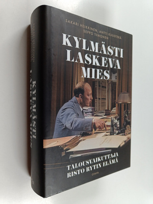 Antti Kuusterä ym. : Kylmästi laskeva mies