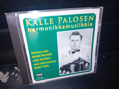CD Kalle Palosen harmonikkamusiikkia ( SIS POSTIKULU )