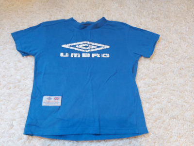 Umbro sininen t-paita koko 122/128