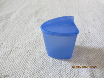 Tupperware Samba salaattikastikeastia, 3,5dl, sininen, uusi