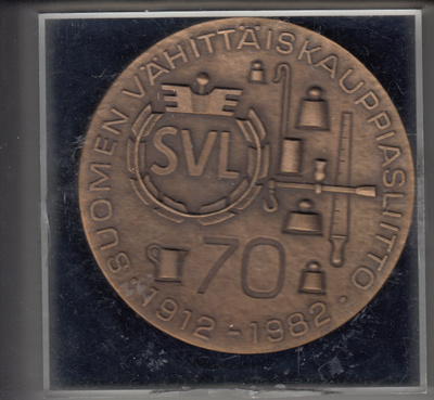 vähittäis kauppa liitto pronssi mitali 70 v 1912-1982 kl 9