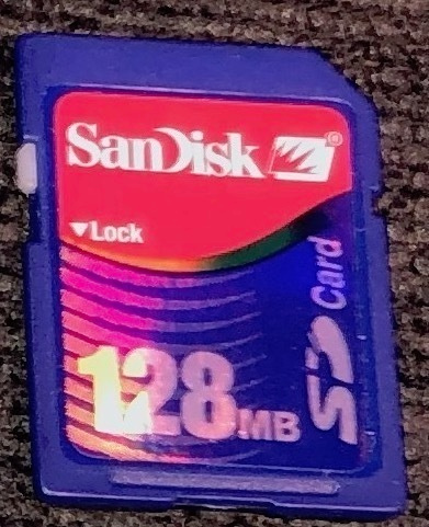 128Mb SanDisk SD muistikortti