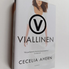 Cecelia Ahern : Viallinen - pikkukuva 1