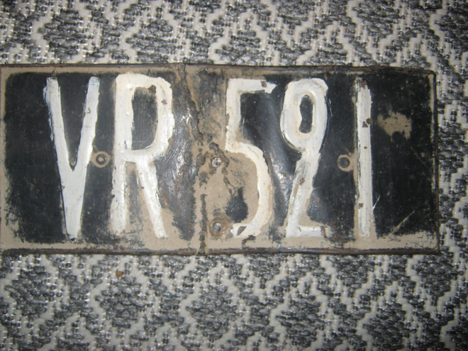 Rekisterikilpi VR-521