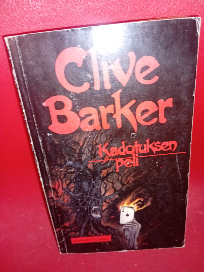 Clive Barker : Kadotuksen peli ( SIS POSTIKULU )