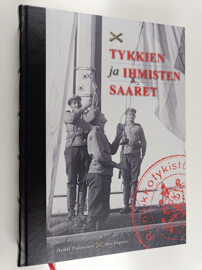Heikki Tiilikainen : Tykkien ja ihmisten saaret (numeroitu)