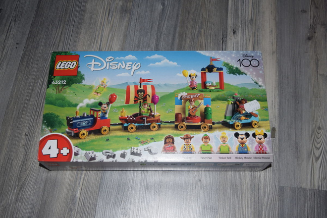 Lego 43212  Disney 100  Disneyn juhlajuna