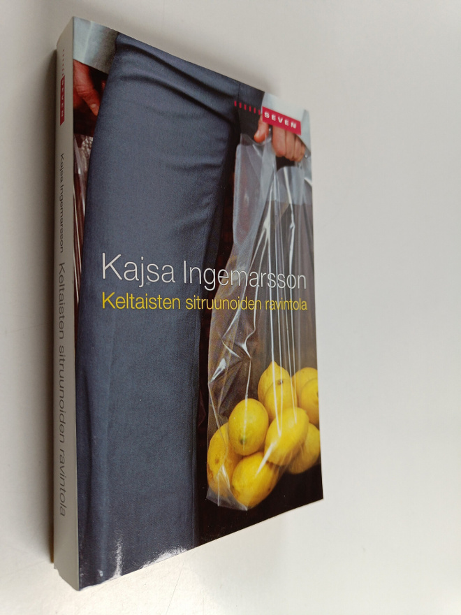 Kajsa Ingemarsson : Keltaisten sitruunoiden ravintola