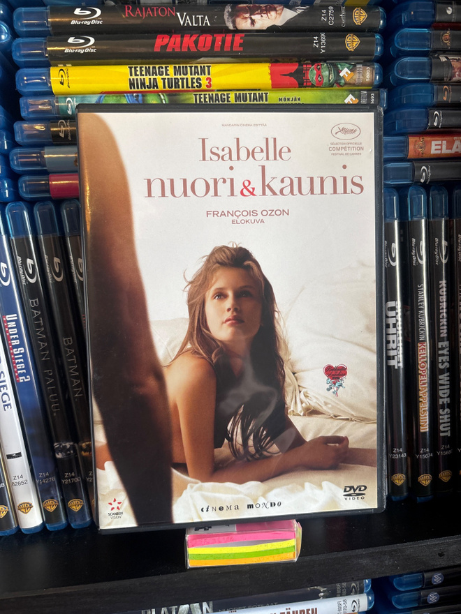 Isabelle nuori ja kaunis (2013) Francois Ozo