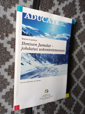 Laitila: Ihmisen jumalat - johdatus uskontotieteeseen