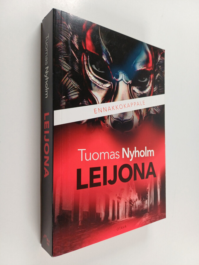 Tuomas Nyholm : Leijona (ennakkokappale)