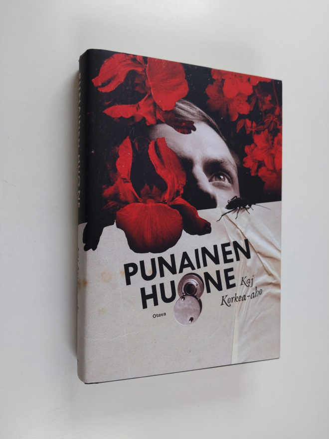 Kaj Korkea-aho : Punainen huone