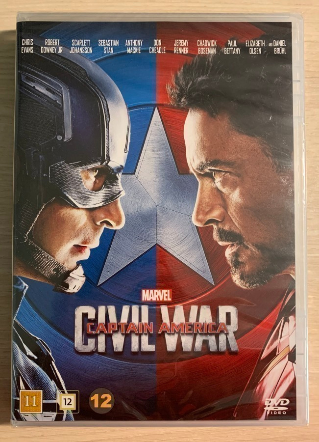 Captain America: Civil War (2016) Chris Evans (UUSI)