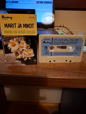 Marit Ja Mikot - Minun On Ikävä Kesää