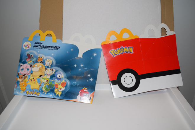 Mcdonalds's Happy meal laatikko pokemon x2