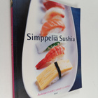 Simppeliä sushia : raikkaat sushit, salaatit ja keitot - pikkukuva 1