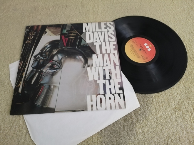 MILES DAVIS - The Man With The Horn LP