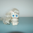 MATTEL  LADY LOVELY LOCKS VALKOINEN KISSA - pikkukuva 1