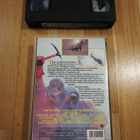 K2 VUORTEN JÄTTILÄINEN - VHS - pikkukuva 2