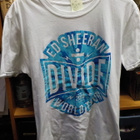 ED SHEERAN 2019 WORLD TOUR KIERTUEPAITA KOKO L - pikkukuva 1