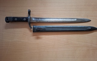 Pystykorva kiväärin pistin