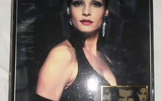 SIDESHOW JAMES BOND Famke Janssen figur - HEAD HUNTER STORE.