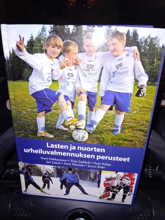 Lasten ja nuorten urheiluvalmennuksen perusteet ( SIS POSTIK