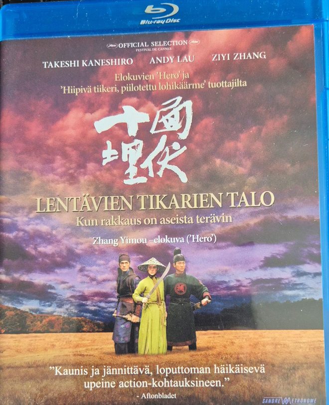 Lentävien Tikarien Talo -Blu-Ray