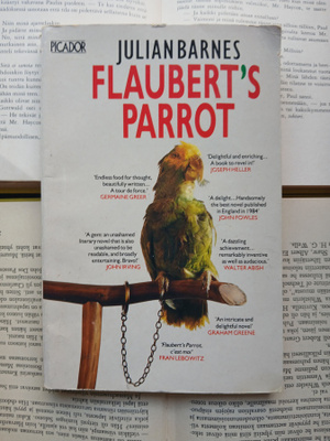 Julian Barnes - Flaubert's Parrot (softcover)
