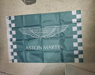 JULISTE Aston martin