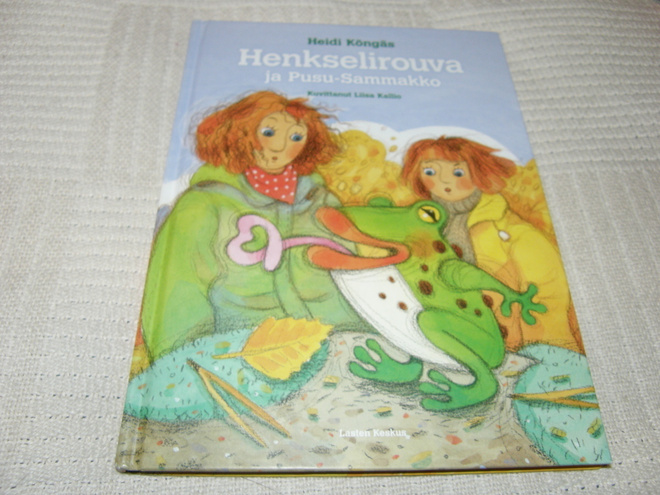 Heidi Köngäs Henkselirouva ja Pusu-Sammakko